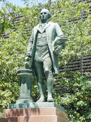 WashingtonStatueCloseup.jpg
