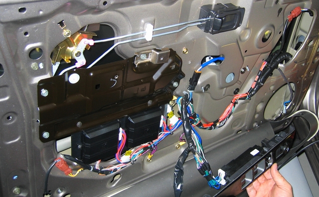 This is DEIs 530t window modules. They allow one touch up and down and allow your windows to be controlled by your alarm.