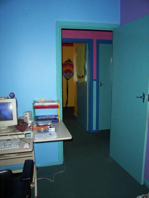 Out to hall/across to Kayshas room