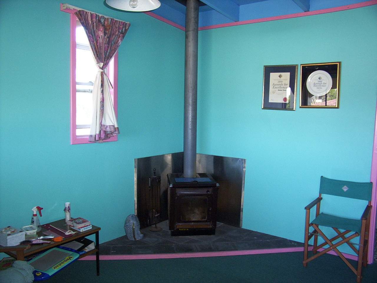 Lounge1 Tile Fire