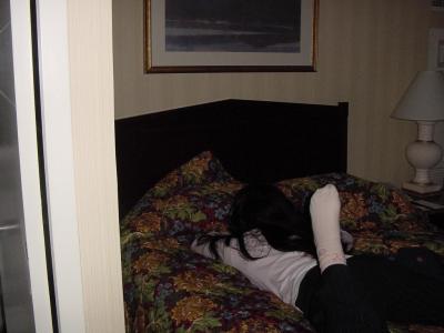 u27/dougt/medium/15870724.Stephenjoyingthehotellife.jpg