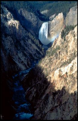 Yellowstone_Falls_01_18.lg.jpg
