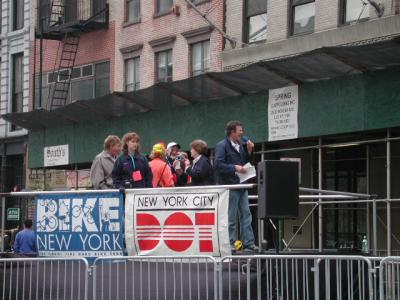 Cousin Brucie welcomes the crowd at the starting line.BIKE NEW YORK 2003
