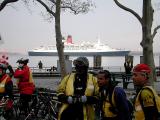 Chilly morning in Battery Park;  Bike New York 2003