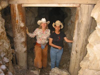 Jeanette & Carla at abandoned tungston mine