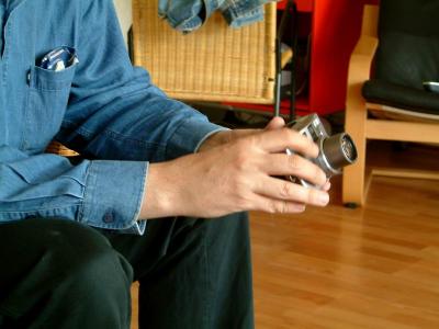 Canon Powershot camera, weighs 3 kg