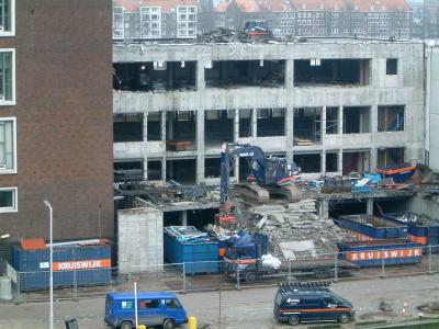 It appeared to be a stongly built edifice, with heavy armed concrete