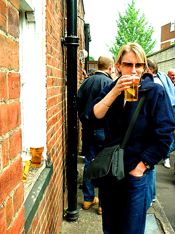 WHL Sarah at the Bell & Hare