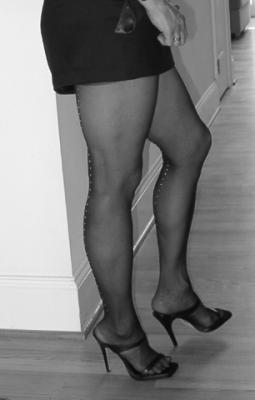u27/lydia/medium/1262934.25bw.jpg