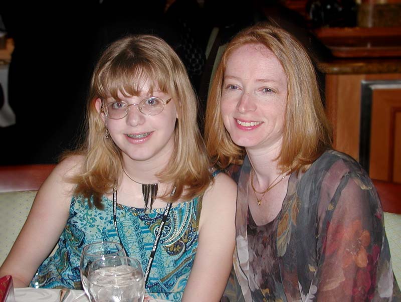 More new friends and tablemates, Linda and her daughter, Kaitlin