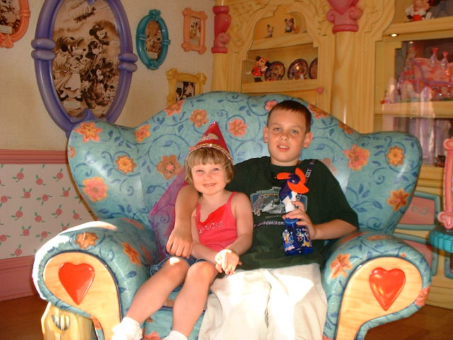 Zoe, Zack