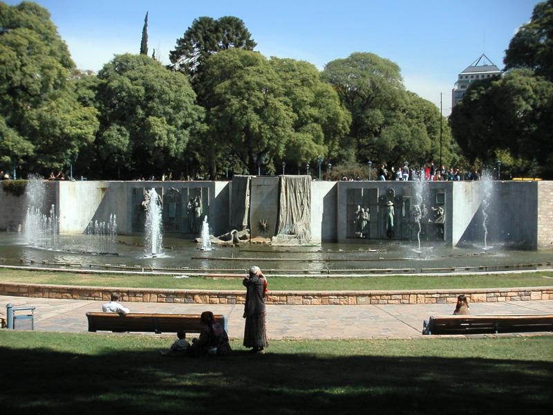 Plaza Independencia, Mendoza