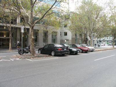 Melbourne Midstreet Parking.jpg