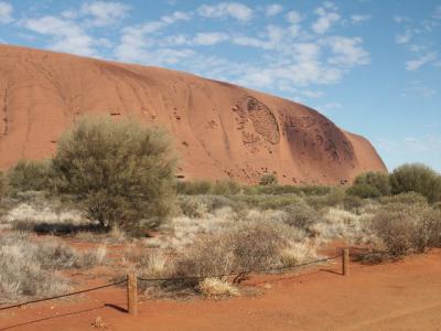 Uluru Midmorning1.jpg