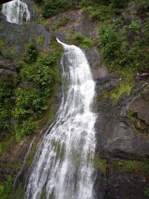 Stoney Creek falls.jpg