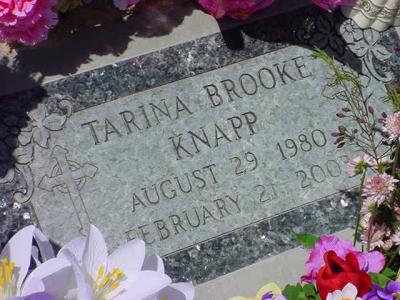 Tarina Brooke Knapp