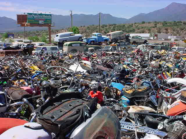 left all bikes in Rye Arizona looking west