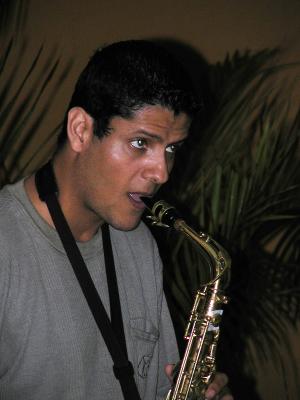 Mauricio Close Up