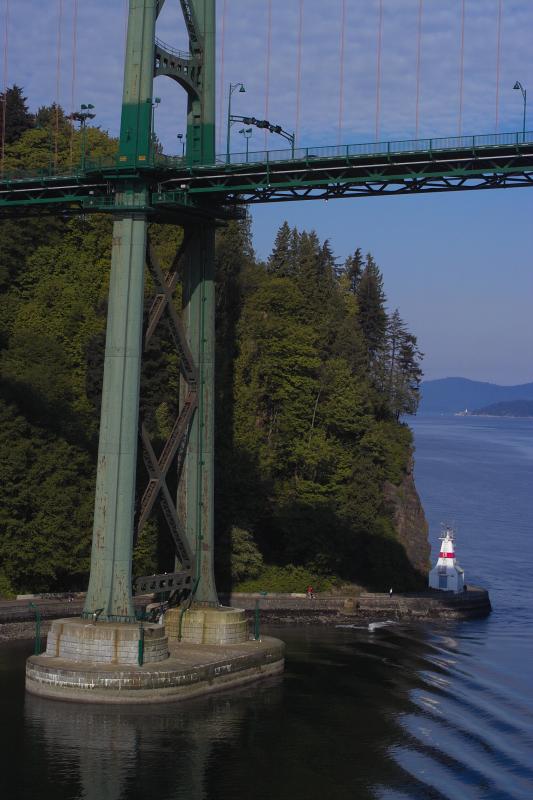 the lions gate bridge getting painted this year