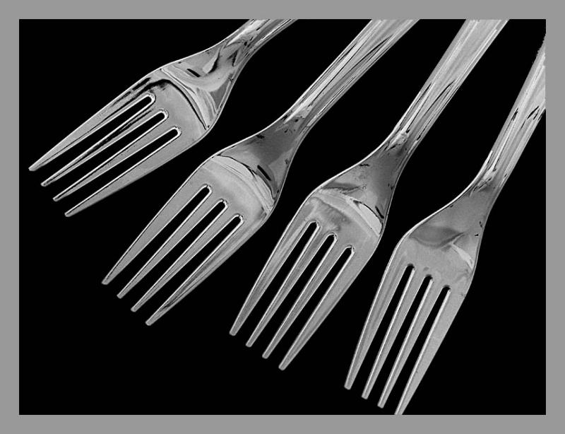 <b>Optical illusion?</b><font size=2><br><a href=http://www.pbase.com/707er>by Mark J</a></font>