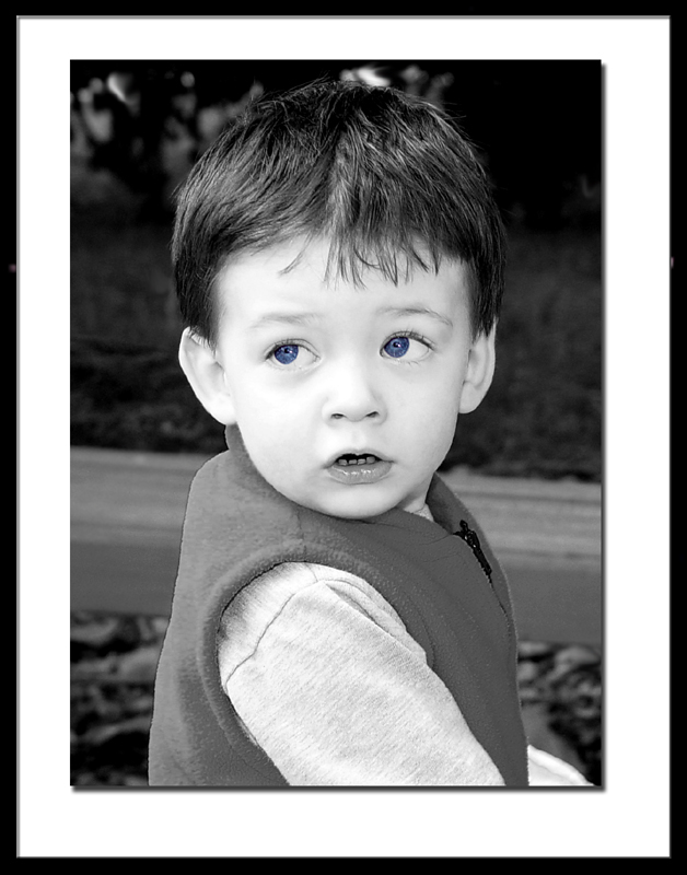 <b>Blue Eyes</b><br><font size = 1> by Blay1