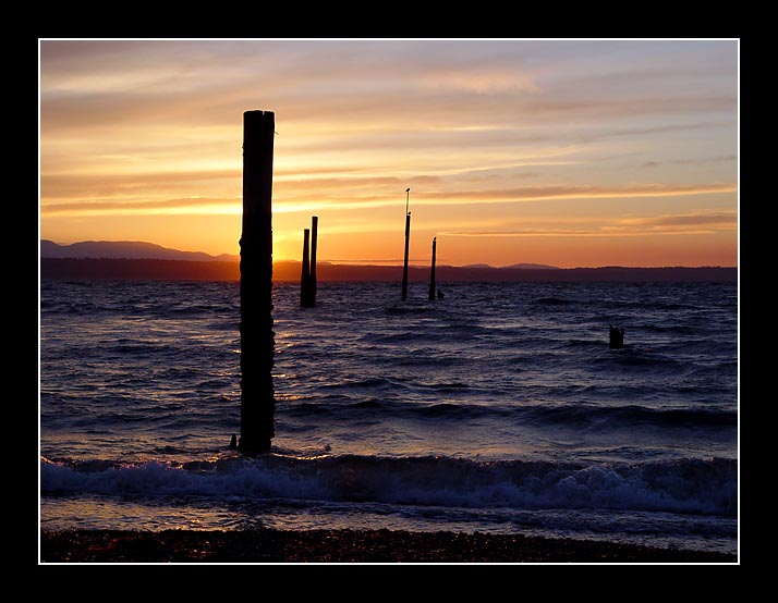 <b>Edmonds Sunset I</b><br><font size=2>by Eric Lamont</font>