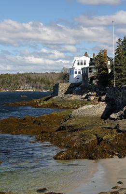 A home along the beautiful coastline near Ocean Point in East Boothbay.