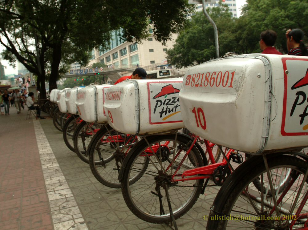 Pizza Hut delivery in China