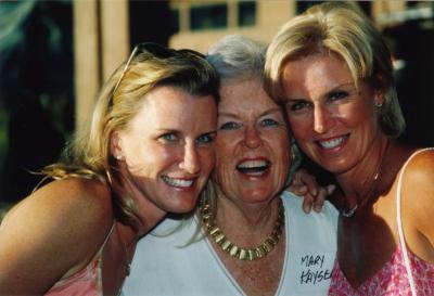 u27/waterhead/medium/15647726.JeanMomandCathyatRehersalDinner.jpg