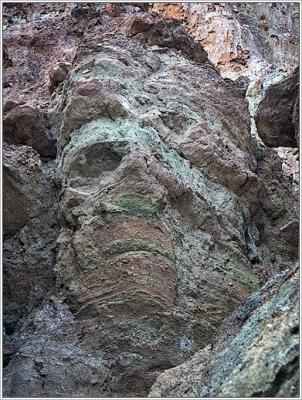 Golden and Mosaic Canyons