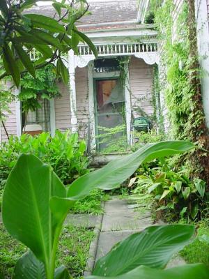 DecayingEntranceway.jpg