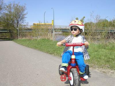 Huh? That School Bus is SPEEDING! Let's GO!