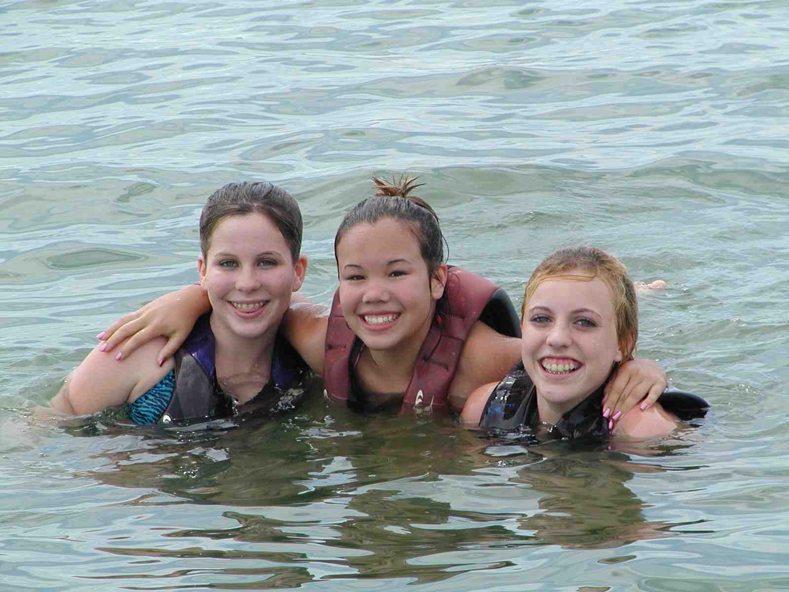 3 Amigas