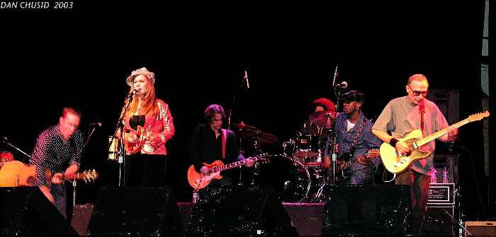 Bill Janovitz , Kate Pierson & Graham Parker