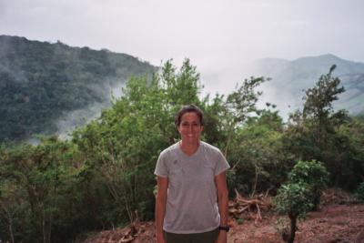 lisa in cloud forest notethe clouds.JPG