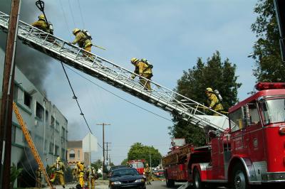 Firemen-on-ladder-2.jpg