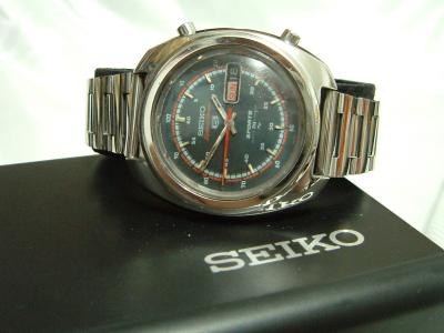 SEIKO 7017 8000 - ***SOLD***