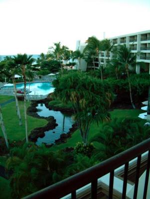 u29/erixmith/medium/17830660.MaunaLaniRoomBalcony.jpg