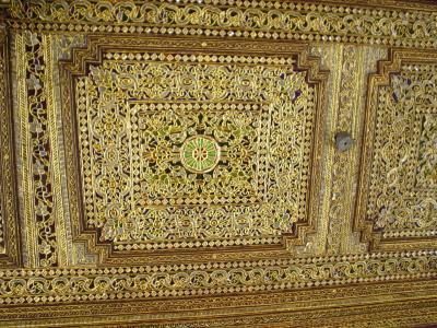 ceiling detail at Shwedagon