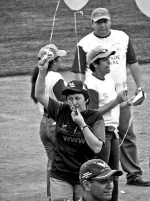 03-May-2005. She's having fun / Ella se está divirtiendo