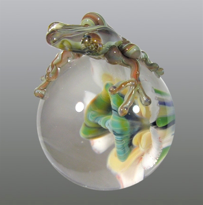 Artist: Calvin Sugita, aka 'Raz' Size: 1.08 Type: Lampworked Boro