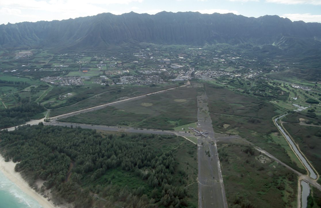 31-Bellows AF (airport closed)