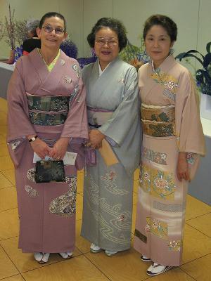 Threesome at Ikebana International show