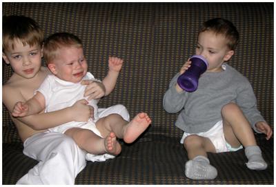 3boys on couch_Feb03.jpg