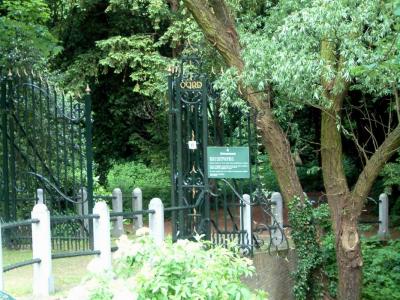 Entrance of Park Schoonoord, a little natural park next to Het Park, which was planted in the 19th century. Nr 7 on plan