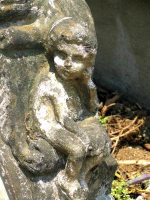 cemetery :: right child detail