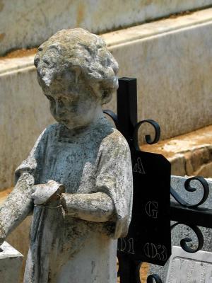 cemetery :: child and cross
