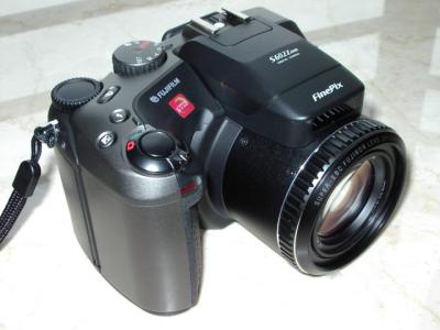 Fujifilm Finepix S602 Zoom.JPG