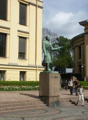 Monument at the university of Oslo