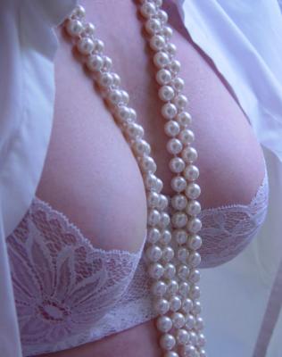 peeks_and_pearls